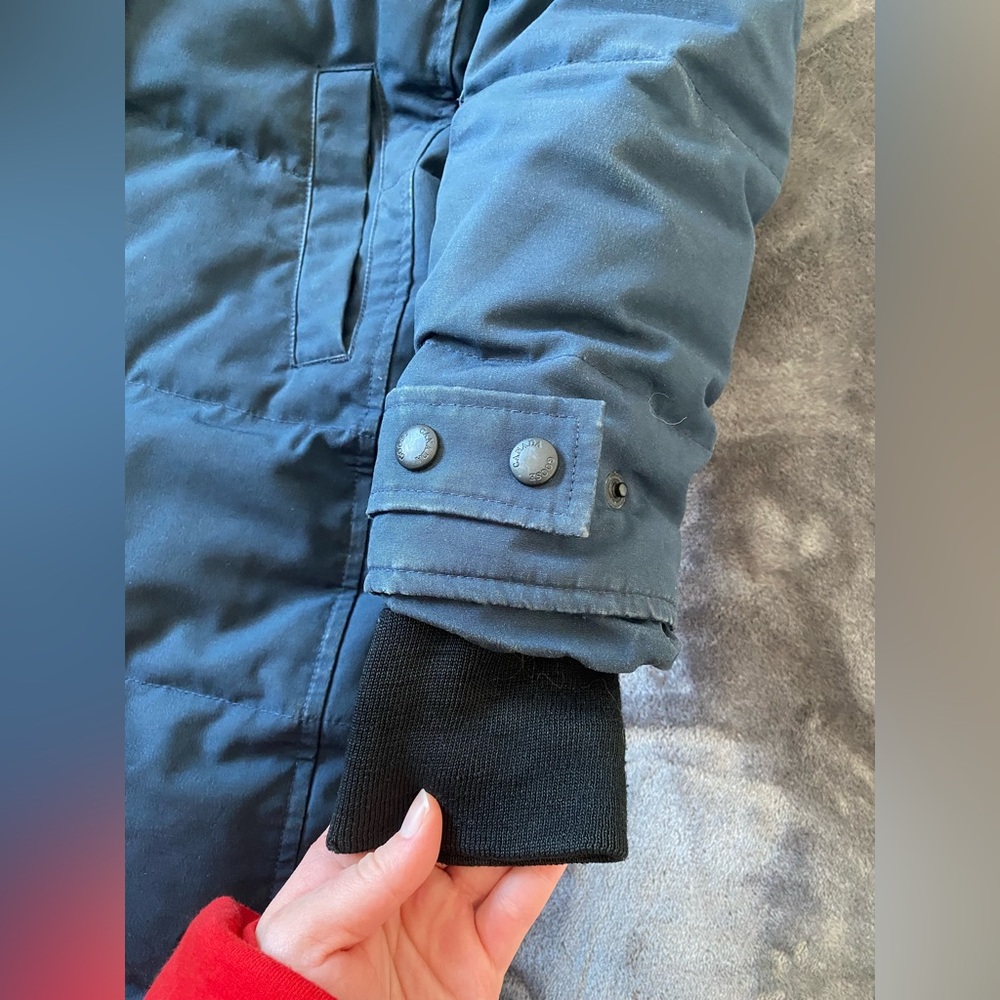 Canada Goose Sherlburne Parka in Ink Blue - Picture 12 of 15